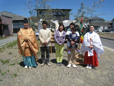 石川原様邸地鎮祭 021 (450x338).jpg